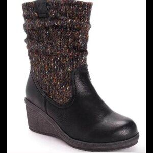 MUK LUKS WOMENS PALMER BOOTS Black w sweater top size 9